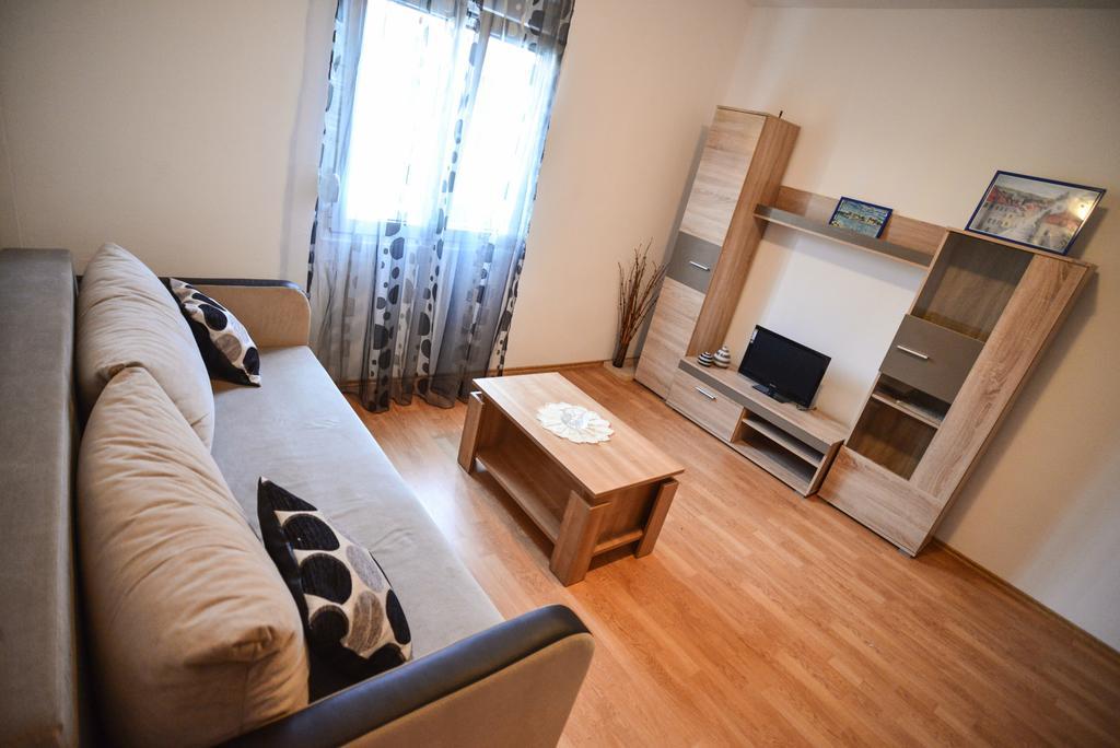 Apartment Bobo